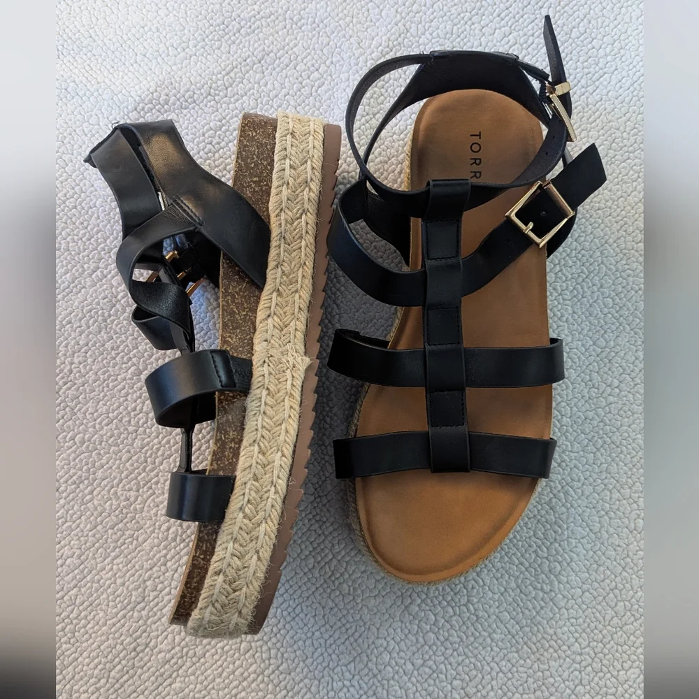🌸NWOT Torrid Platform Espadrille‎ Faux Leather Strappy Sandal Size 10.5WW